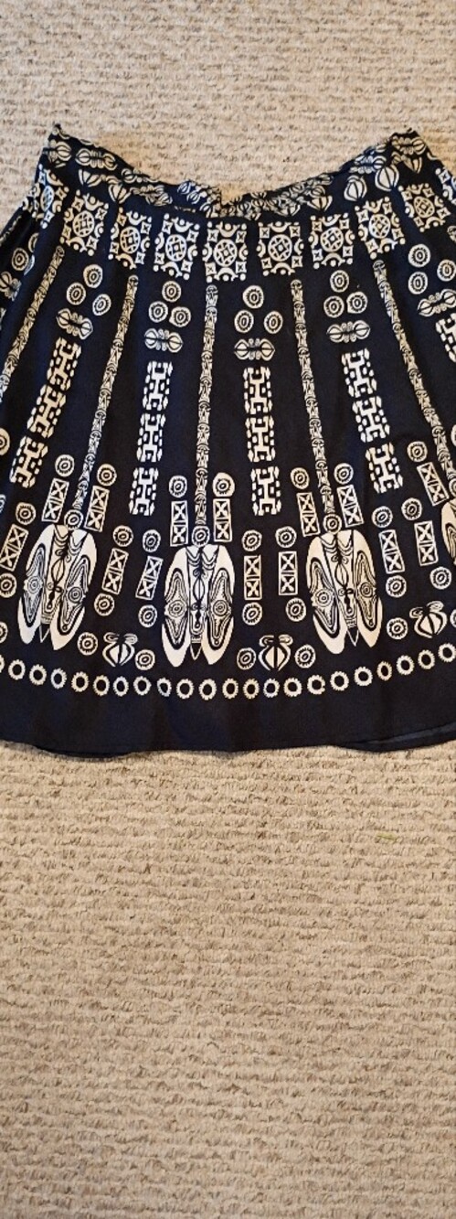 Studio West Black Circle Skirt with Cream Geometric Print